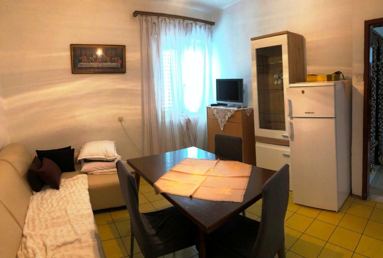 Apartmani Zorka Подстрана Экстерьер фото